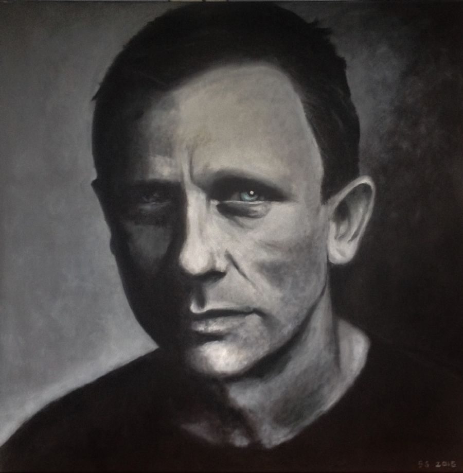 Daniel Craig