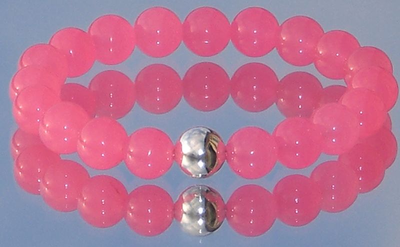 Armbånd med 10 mm pink jade halvædelsten