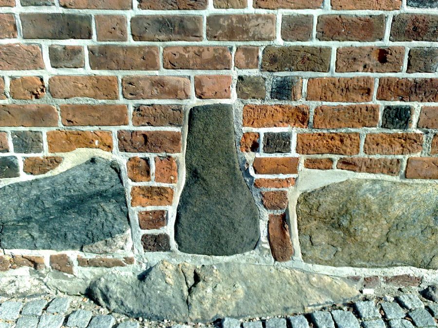 TALKING STONES lev. alle str.