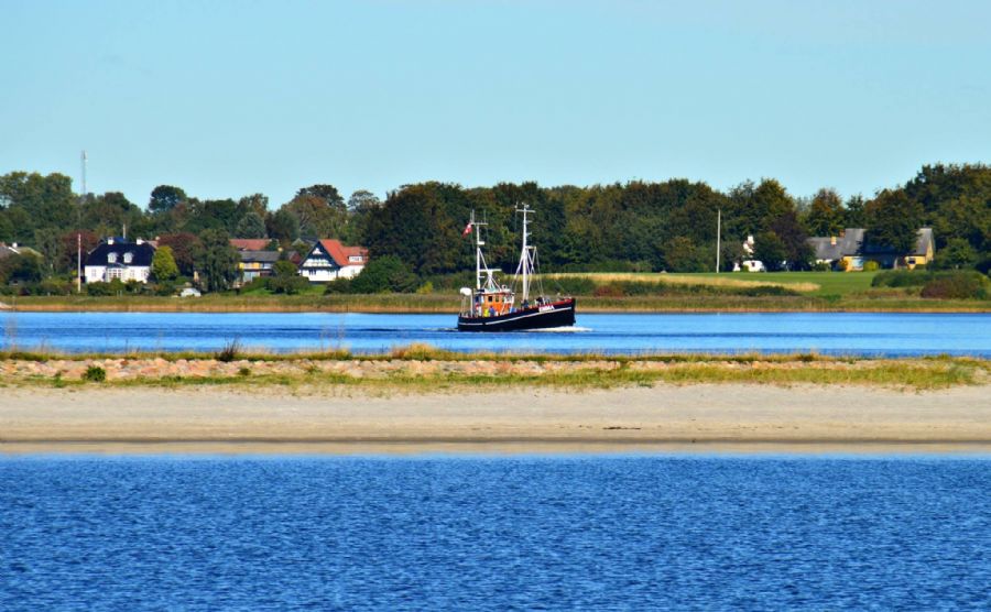 Imellem strand og fjord. Holbæk strand