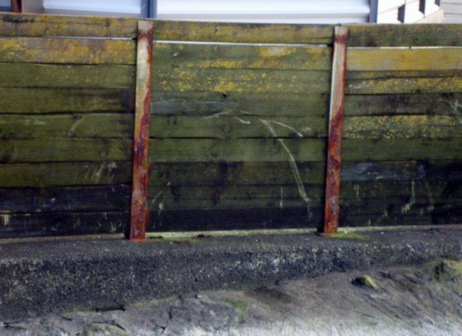Gammelt hegn på havnen mod Nord