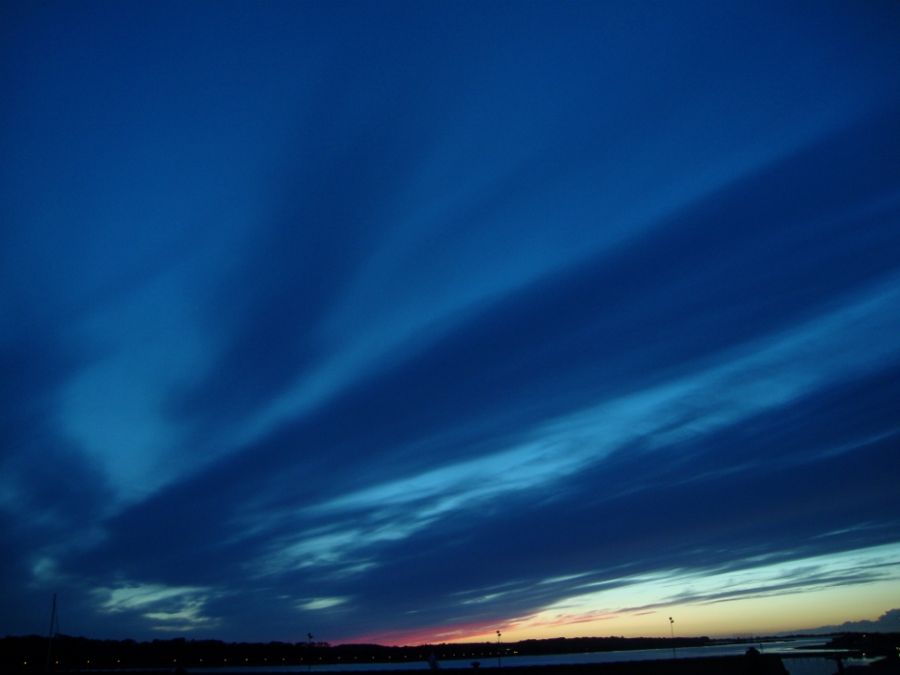 ½ time fra solnedgang