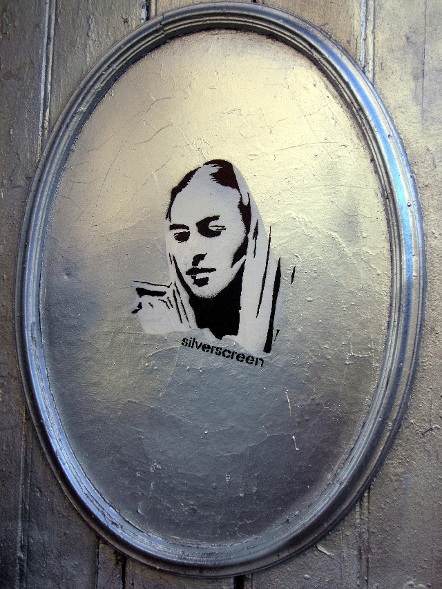 Frida læser