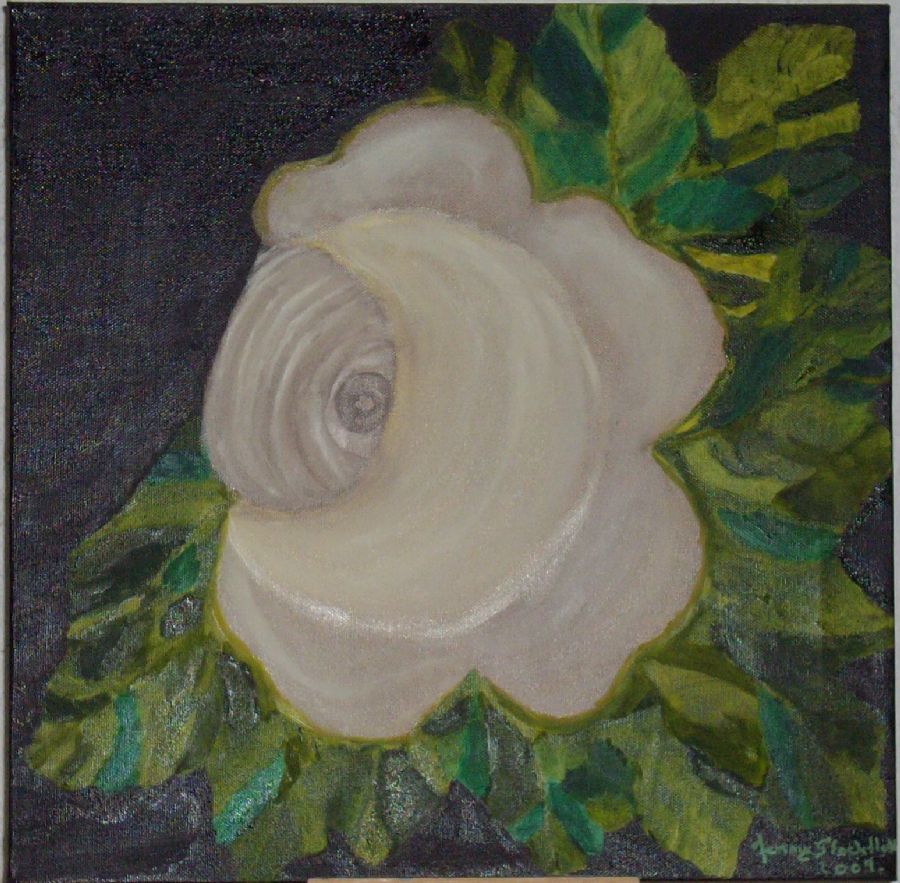 Guldaldre rose i antik form.