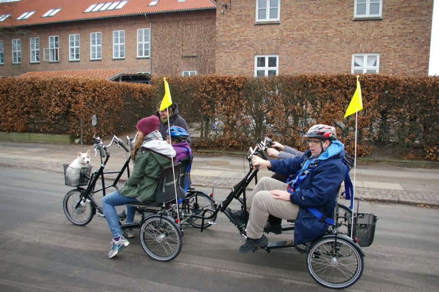 Parallelcykel til 4, se video på youtube