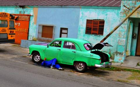 Grøn bil i Havana